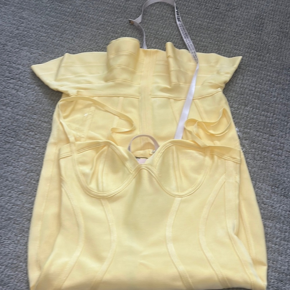 House of CB Yellow Dress Reposhed never worn purchased last month